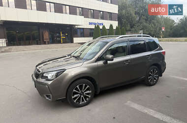 Внедорожник / Кроссовер Subaru Forester 2016 в 