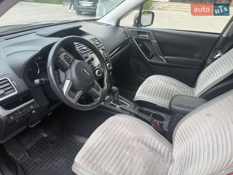 Внедорожник / Кроссовер Subaru Forester 2016 в Днепре