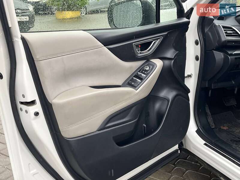 Позашляховик / Кросовер Subaru Forester 2018 в Львові фото 21 Позашляховик / Кросовер Subaru Forester 2018 в Львові