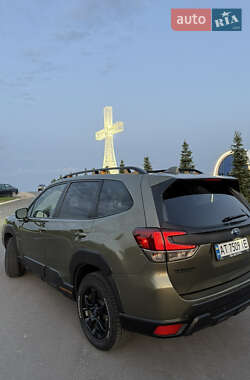 Внедорожник / Кроссовер Subaru Forester 2022 в 