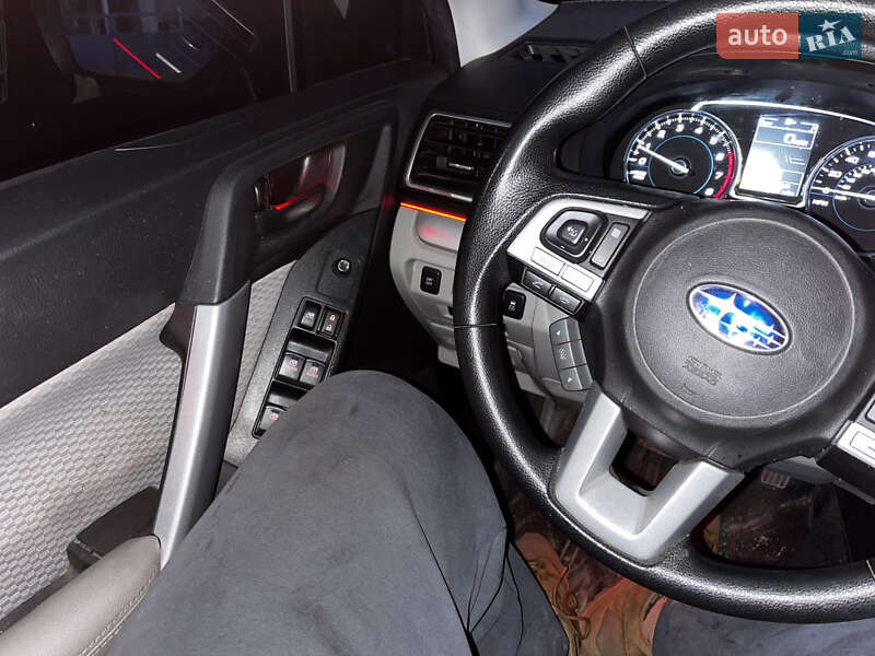 Внедорожник / Кроссовер Subaru Forester 2016 в Юрьевке
