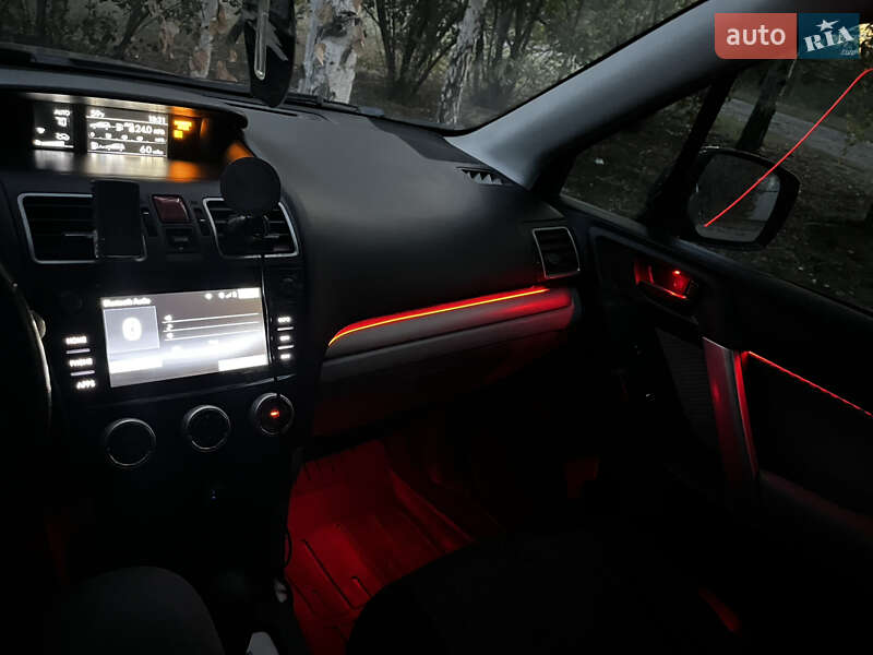 Внедорожник / Кроссовер Subaru Forester 2016 в Юрьевке