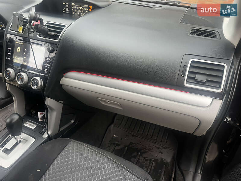 Внедорожник / Кроссовер Subaru Forester 2016 в Юрьевке