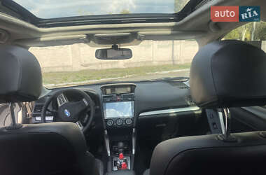 Внедорожник / Кроссовер Subaru Forester 2015 в 
