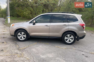 Внедорожник / Кроссовер Subaru Forester 2015 в 