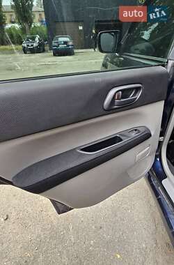 Внедорожник / Кроссовер Subaru Forester 2005 в 