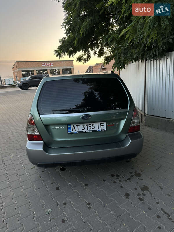 Внедорожник / Кроссовер Subaru Forester 2006 в Снятине