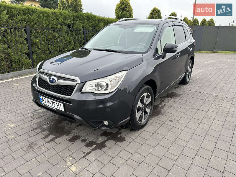 Внедорожник / Кроссовер Subaru Forester 2013 в 