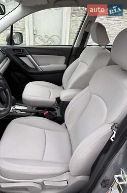 Внедорожник / Кроссовер Subaru Forester 2014 в 