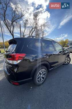 Внедорожник / Кроссовер Subaru Forester 2023 в 