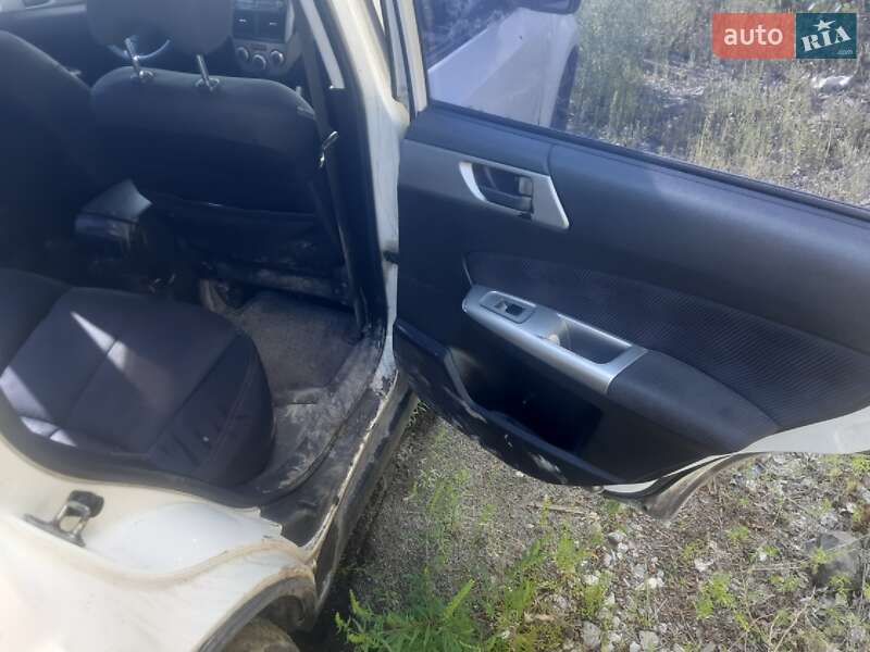 Позашляховик / Кросовер Subaru Forester 2010 в Дніпрі