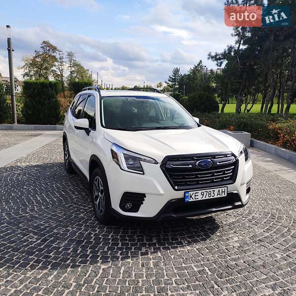 Внедорожник / Кроссовер Subaru Forester 2022 в Днепре