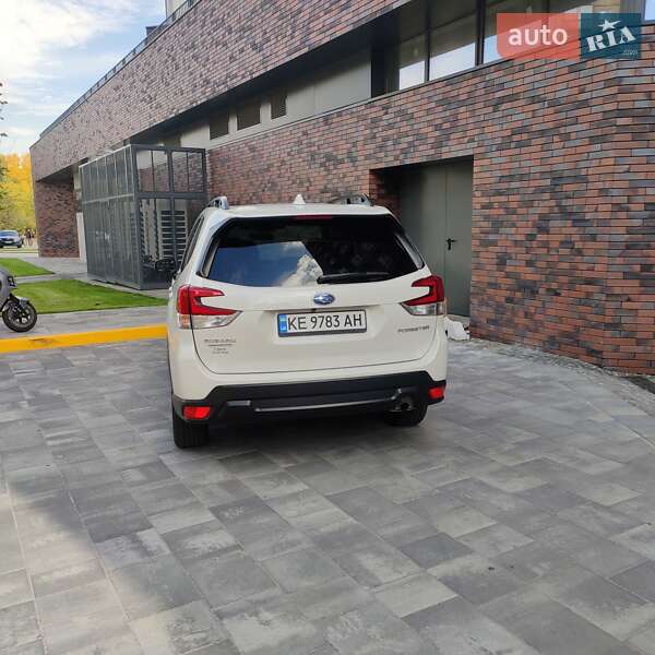 Внедорожник / Кроссовер Subaru Forester 2022 в Днепре