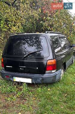 Позашляховик / Кросовер Subaru Forester 1997 в Глевасі