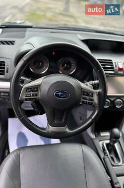 Внедорожник / Кроссовер Subaru Forester 2013 в 