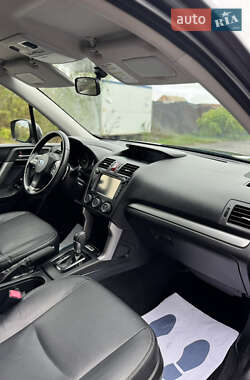 Внедорожник / Кроссовер Subaru Forester 2013 в 