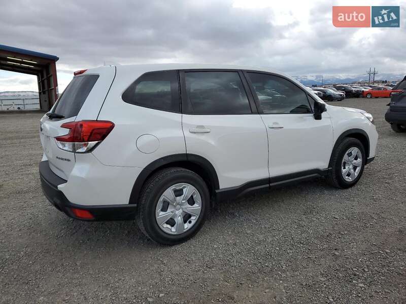 Позашляховик / Кросовер Subaru Forester 2020 в Чернівцях