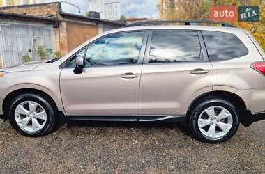 Внедорожник / Кроссовер Subaru Forester 2014 в 
