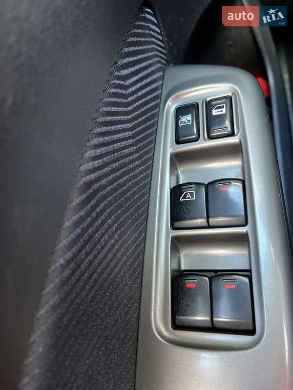 Позашляховик / Кросовер Subaru Forester 2008 в Києві