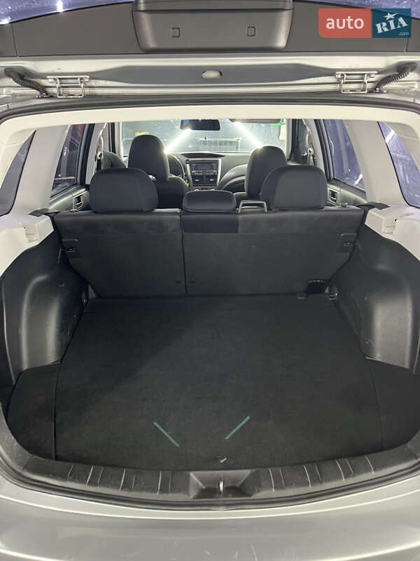 Позашляховик / Кросовер Subaru Forester 2008 в Києві