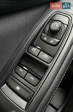 Внедорожник / Кроссовер Subaru Forester 2022 в 