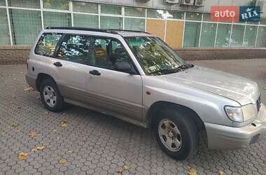 Внедорожник / Кроссовер Subaru Forester 2001 в Запорожье