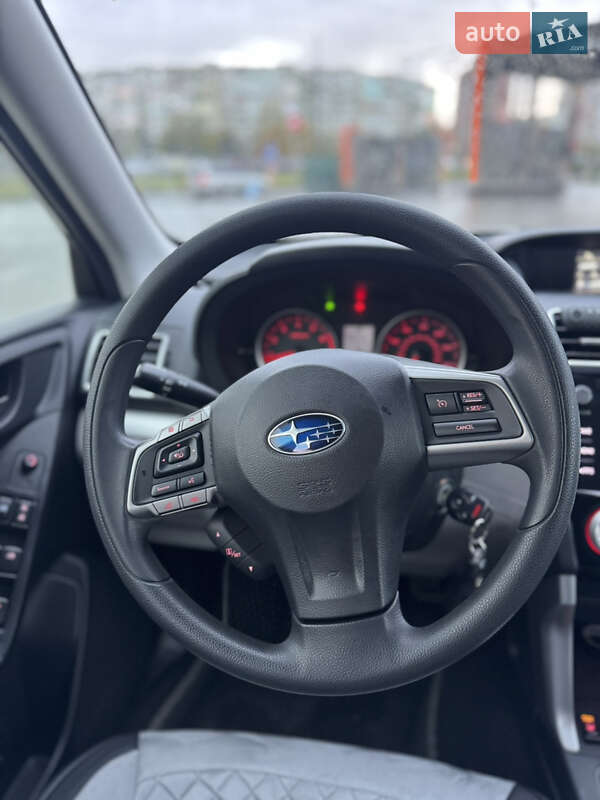Внедорожник / Кроссовер Subaru Forester 2015 в Полтаве