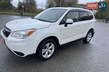 Внедорожник / Кроссовер Subaru Forester 2015 в 