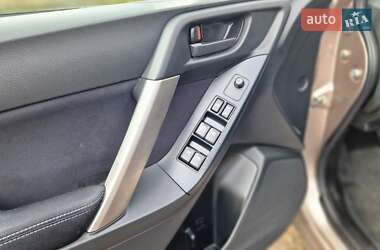 Позашляховик / Кросовер Subaru Forester 2014 в  фото 26 Позашляховик / Кросовер Subaru Forester 2014 в