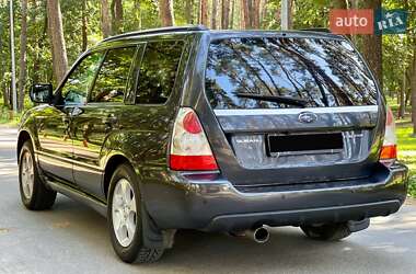 Внедорожник / Кроссовер Subaru Forester 2008 в 