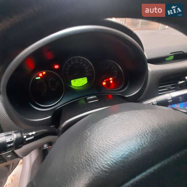 Внедорожник / Кроссовер Subaru Forester 2005 в Киеве