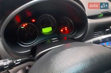 Позашляховик / Кросовер Subaru Forester 2005 в  фото 5 Позашляховик / Кросовер Subaru Forester 2005 в
