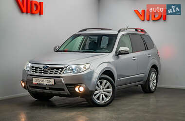 Позашляховик / Кросовер Subaru Forester 2011 в Києві