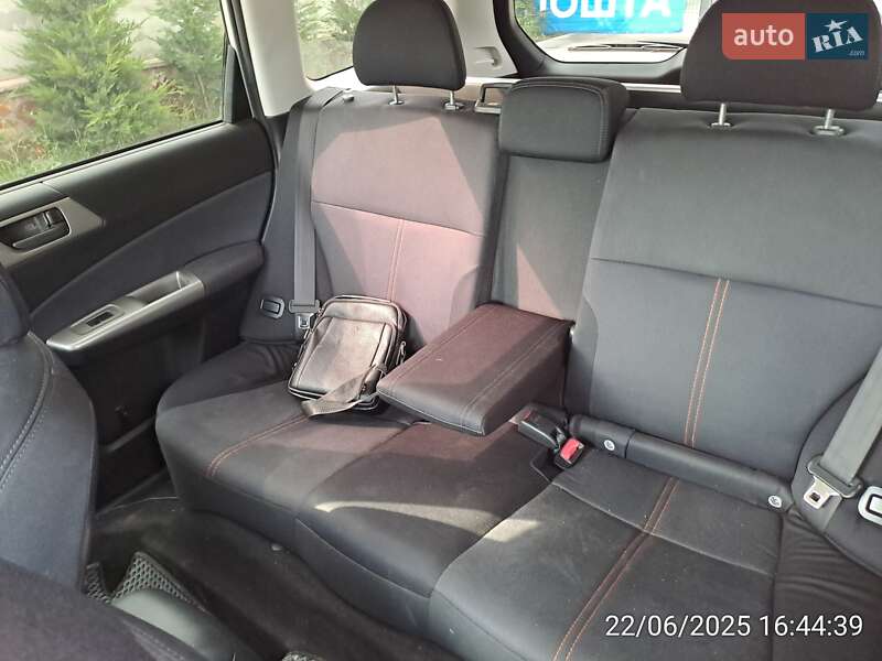 Внедорожник / Кроссовер Subaru Forester 2009 в Могилев-Подольске