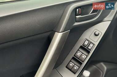 Позашляховик / Кросовер Subaru Forester 2014 в  фото 14 Позашляховик / Кросовер Subaru Forester 2014 в