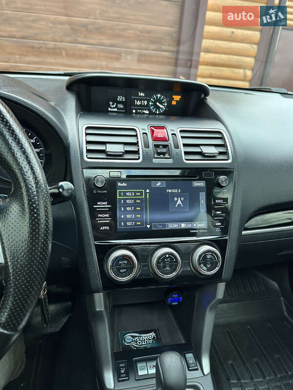 Внедорожник / Кроссовер Subaru Forester 2017 в Полонном