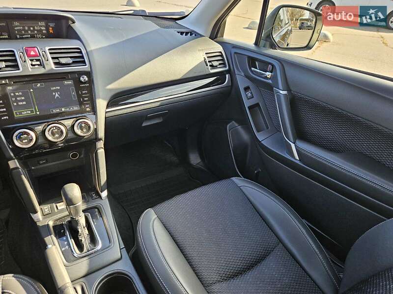 Внедорожник / Кроссовер Subaru Forester 2018 в Днепре