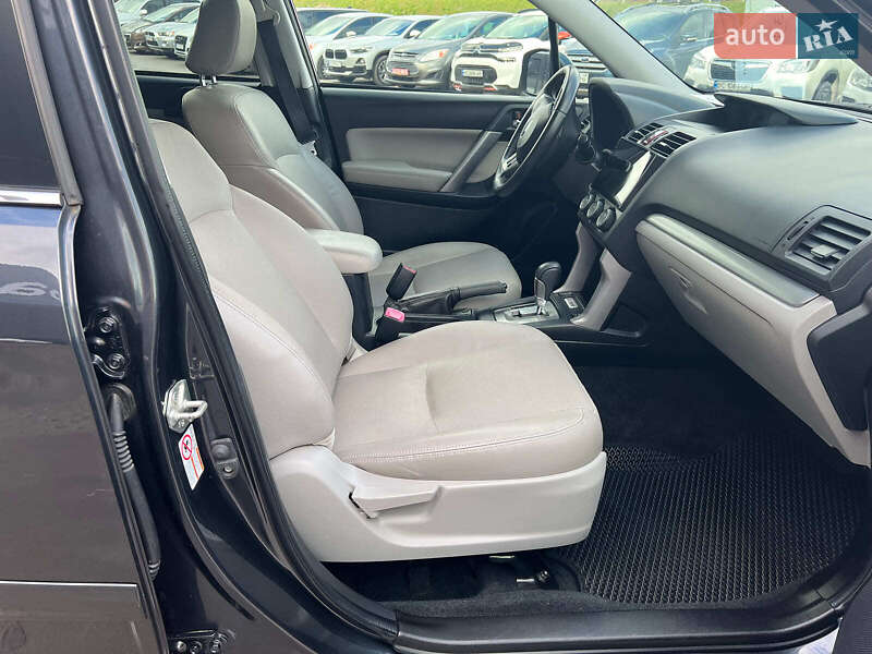 Внедорожник / Кроссовер Subaru Forester 2015 в Львове