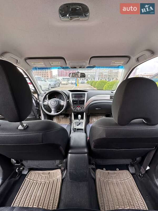 Позашляховик / Кросовер Subaru Forester 2010 в Львові