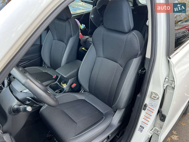 Внедорожник / Кроссовер Subaru Forester 2020 в Киеве