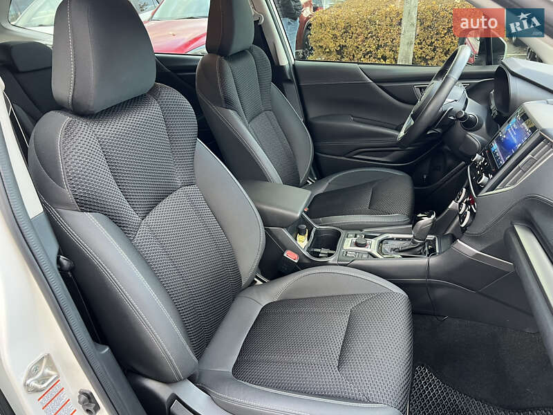 Внедорожник / Кроссовер Subaru Forester 2020 в Киеве