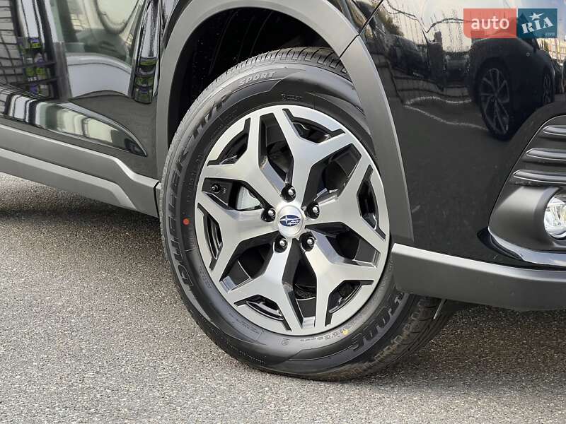 Внедорожник / Кроссовер Subaru Forester 2024 в Киеве