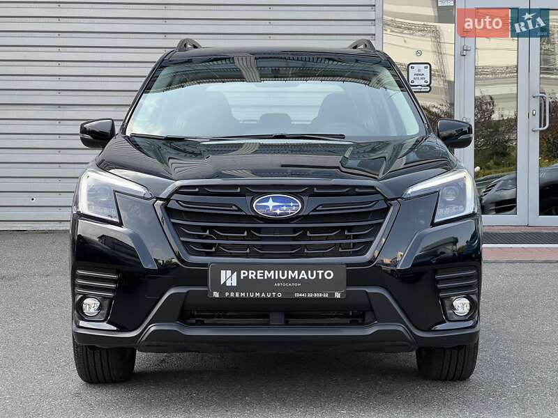 Внедорожник / Кроссовер Subaru Forester 2024 в Киеве