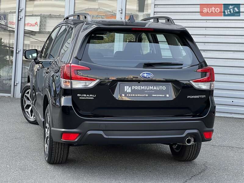 Внедорожник / Кроссовер Subaru Forester 2024 в Киеве