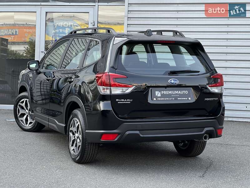 Внедорожник / Кроссовер Subaru Forester 2024 в Киеве