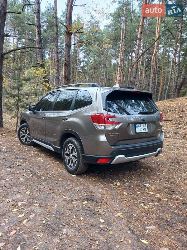 Внедорожник / Кроссовер Subaru Forester 2019 в Верхнеднепровске