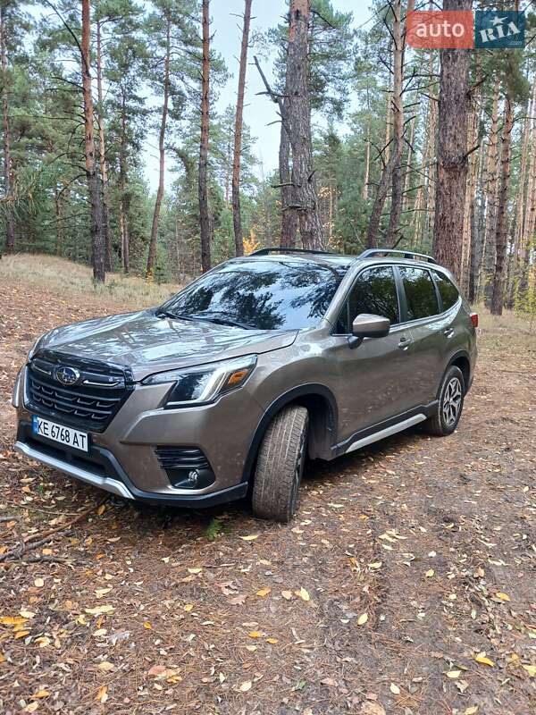 Внедорожник / Кроссовер Subaru Forester 2019 в Верхнеднепровске