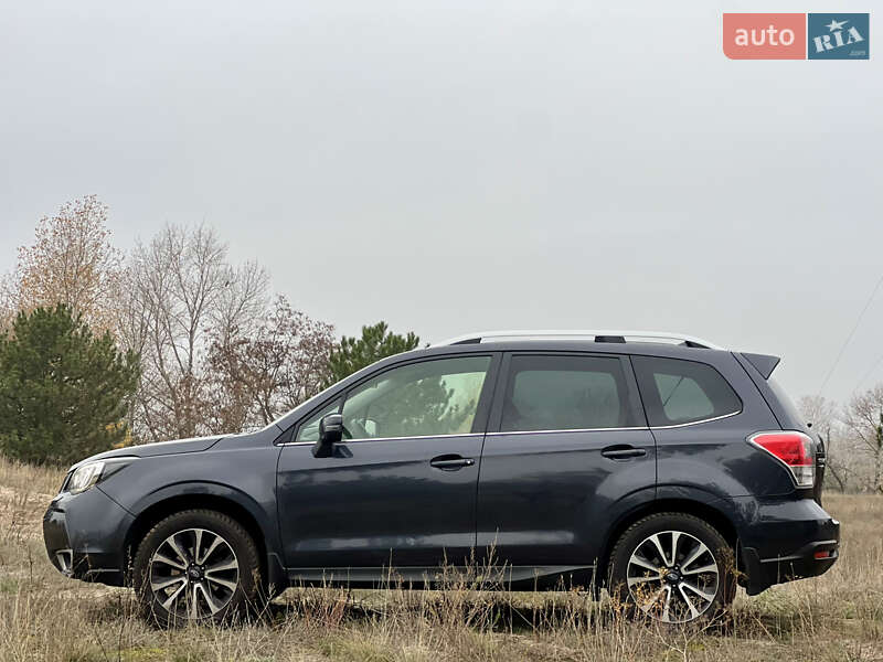 Внедорожник / Кроссовер Subaru Forester 2017 в Днепре