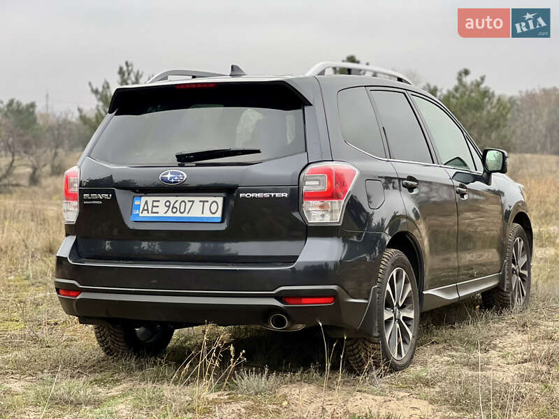 Внедорожник / Кроссовер Subaru Forester 2017 в Днепре