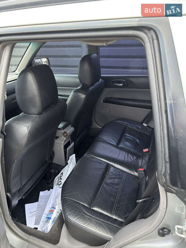 Позашляховик / Кросовер Subaru Forester 2006 в Вишневому фото 8 Позашляховик / Кросовер Subaru Forester 2006 в Вишневому